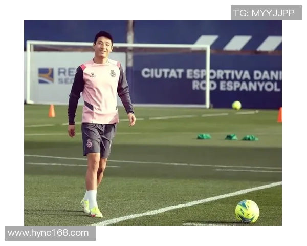 中国足球未来之星潜力最大球员分析与发展前景展望